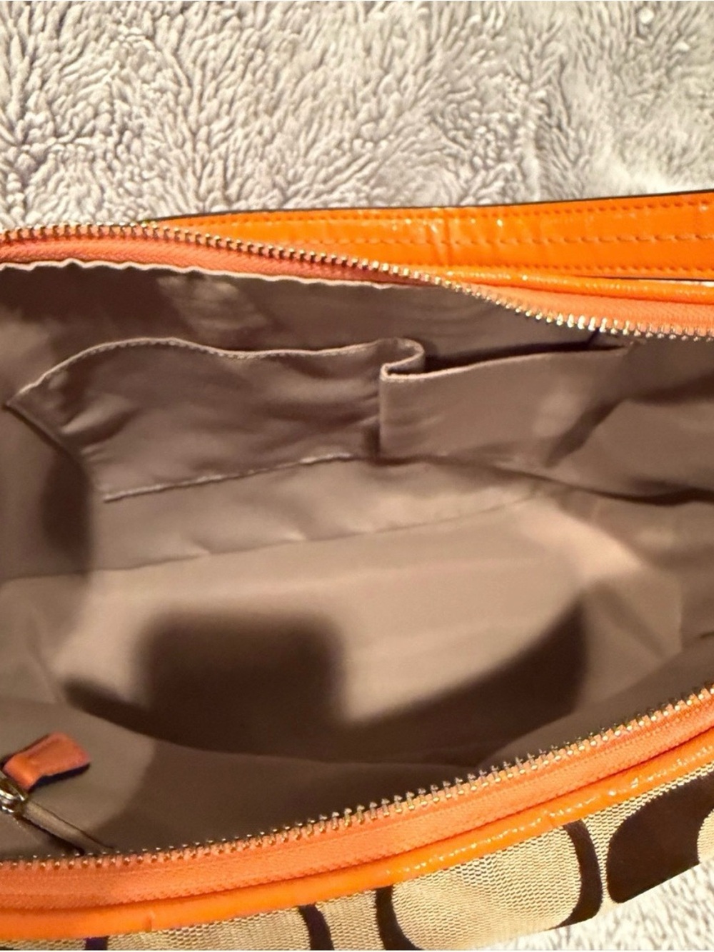 Coach convertible hobo handbag classic jacquard signature “C” - Picture 13 of 13